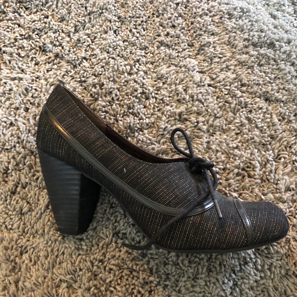 Cute low laced heels